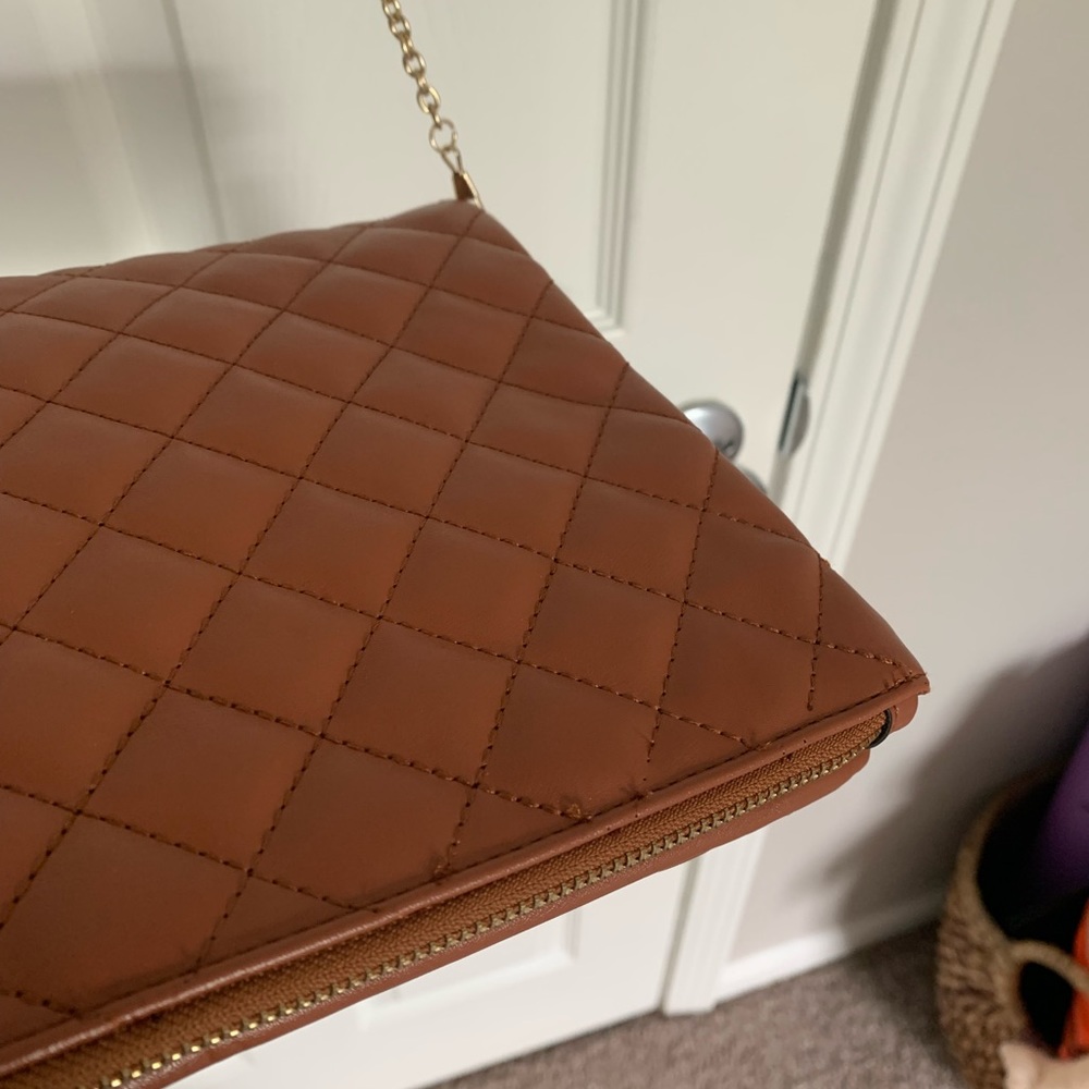 Quilted Faux Leather Clutch Handbag with Gold Chain - Picture 6 of 7